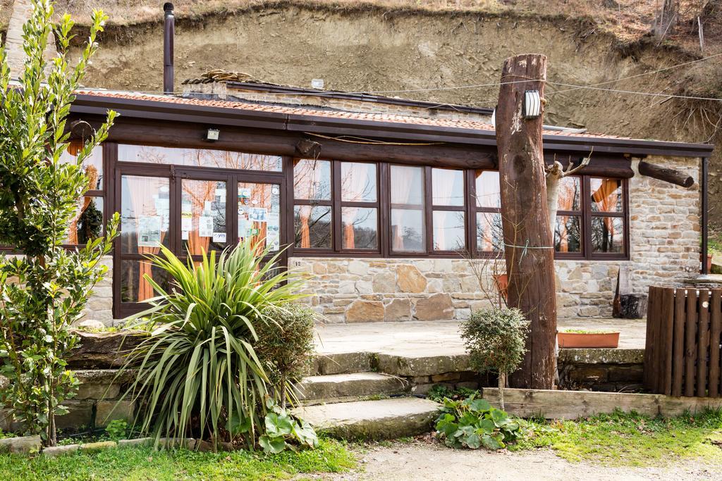 Agriturismo Grotta Dell'Eremita Albano di Lucania Exterior foto