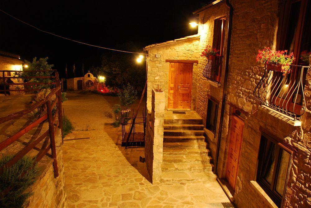 Agriturismo Grotta Dell'Eremita Albano di Lucania Exterior foto
