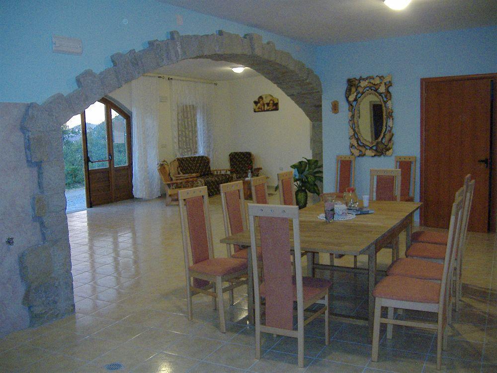 Agriturismo Grotta Dell'Eremita Albano di Lucania Exterior foto